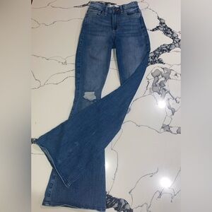 HOLLISTER BOOTCUT JEANS